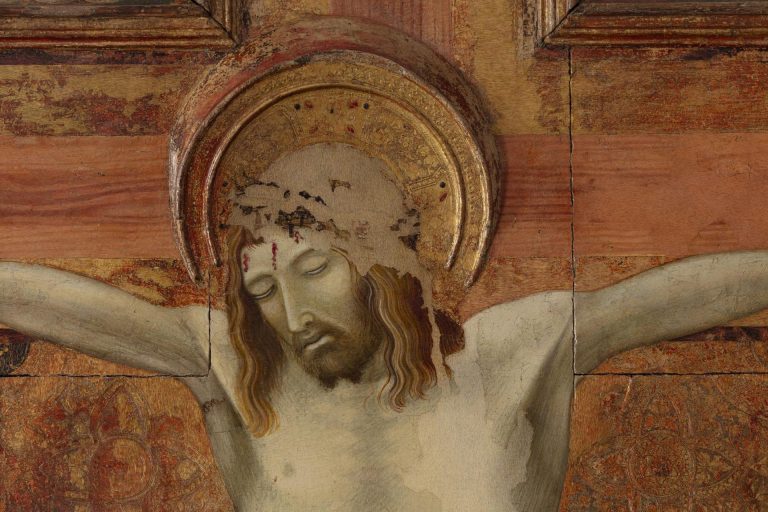 La Croce del Carmine di Ambrogio Lorenzetti torna nella Pinacoteca Nazionale di Siena