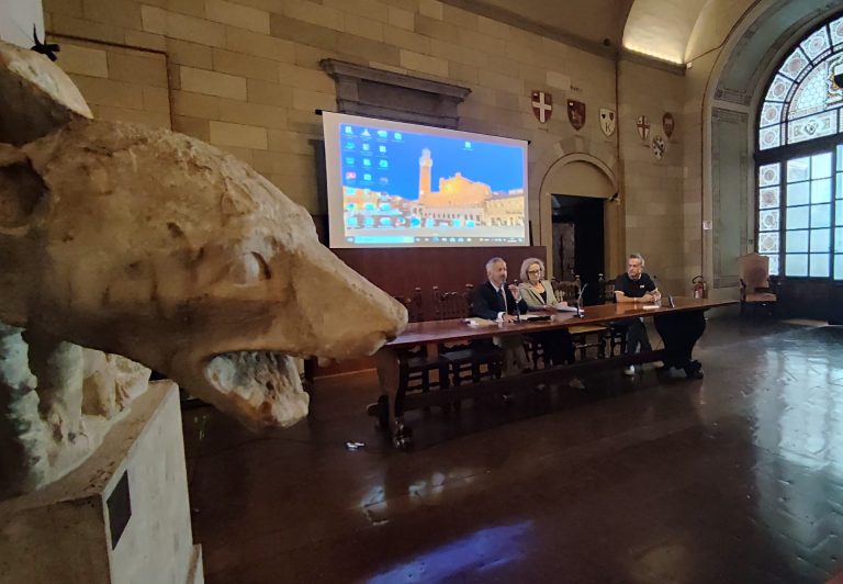Con ‘I venerdì di Siena’ Palazzo pubblico apre le sue porte nel segno di cultura e attualità