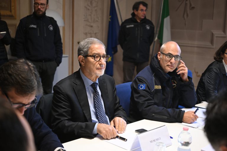 Maltempo. Musumeci firma la mobilitazione straordinaria della Protezione civile per la Toscana