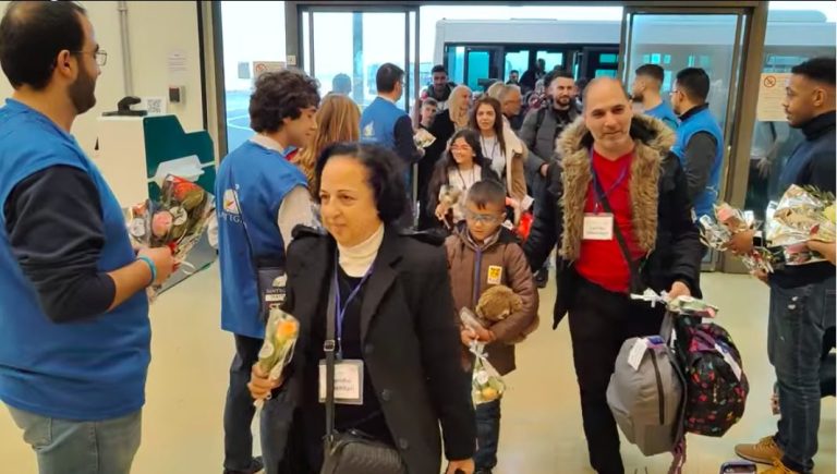Sbarcati in Italia 62 rifugiati in Italia con i corridoi umanitari: negli ultimi 7 anni 2.700 arrivi dal Libano