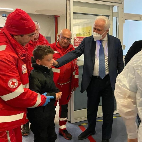 Tre bambini palestinesi ricoverati al Meyer. Giani: “Non restiamo indifferenti”