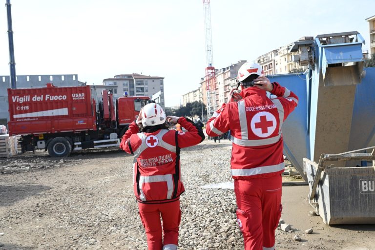 Firenze, Giani: “Con tutta probabilità sono cinque i morti nel crollo”