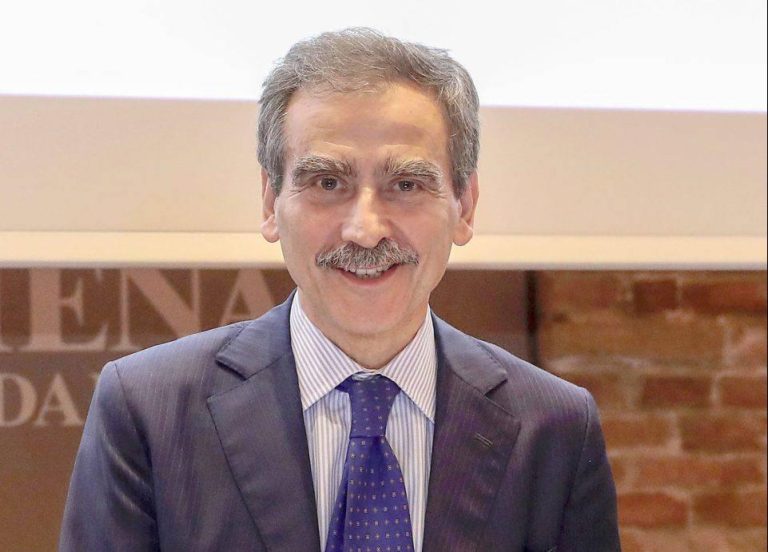 Mps, a Lovaglio bonus da un milione: cade anche il tetto al suo compenso