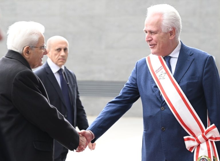 Il Capo dello Stato Sergio Mattarella a Firenze. Lo spazio sia collaborazione e no competizione militare. Poi ricorda Calamandrei e La Pira