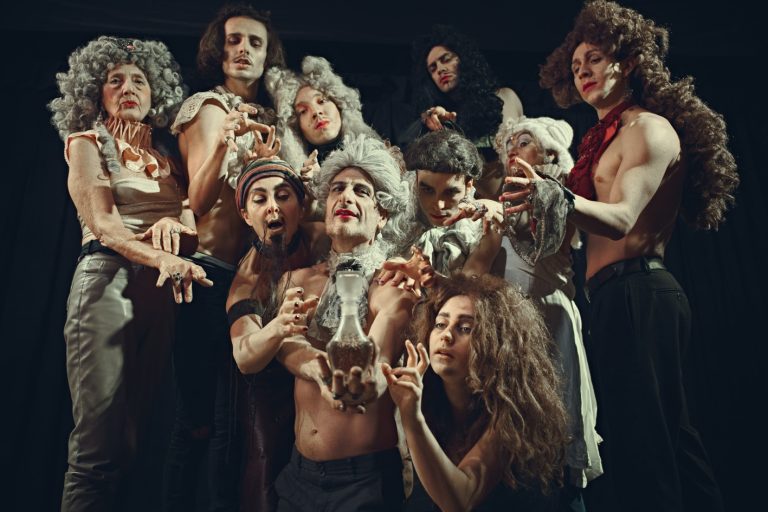 Solitario. Alessandro Riccio debutta al Teatro di Fiesole col nuovo spettacolo su Amedeo Ottaviano Gusbertini