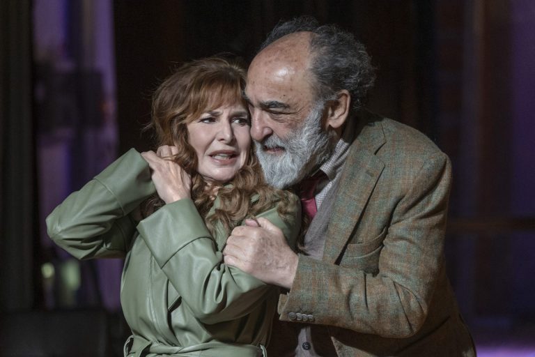 La signora del martedì. Al Teatro Manzoni lo spettacolo tratto dal noir di Massimo Carlotto