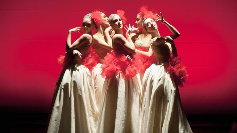 Piaf, hymne à l’amour. Al Teatro Corsini una riflessione danzata sull’amore e l’abbandono