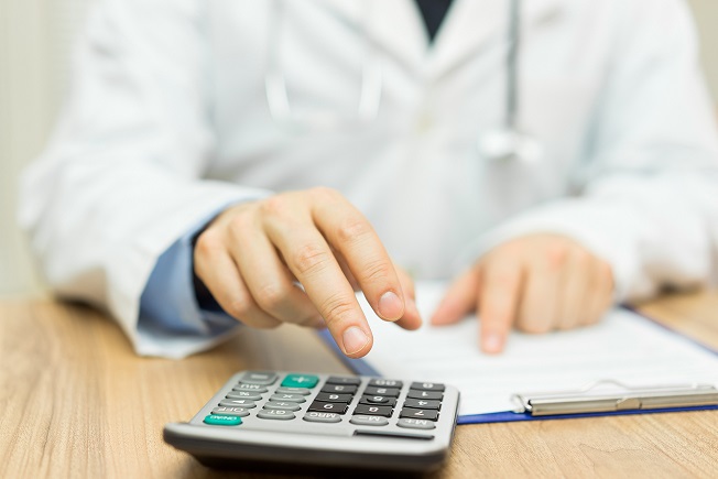 Sanità, in Toscana spesa pro capite 800 euro anno. In Italia spesi 40 mld: “Ma inutile 40% prestazioni”