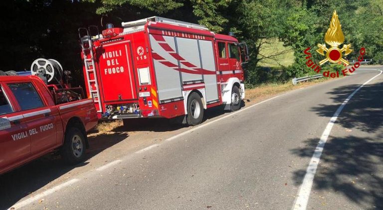 Cade nel dirupo e perde la vita: ritrovato un 49enne nel Pistoiese