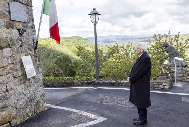 25 aprile. Mattarella: Intorno all’antifascismo è doverosa l’unità nazionale