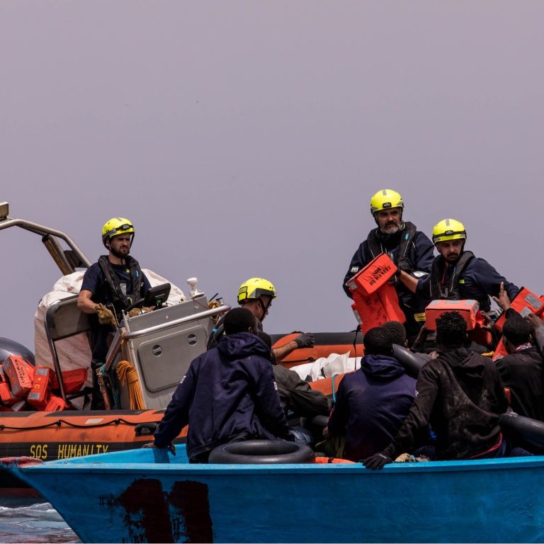 Nuovo sbarco a Marina di Carrara: è il dodicesimo dal 2023. A bordo 70 migranti