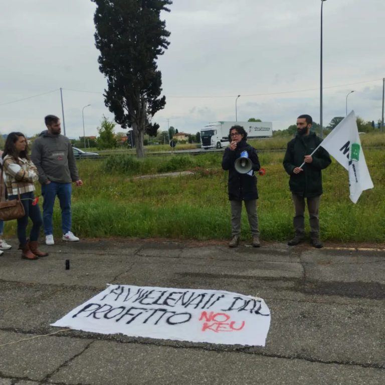 Keu, divieto da approvvigionamento dai pozzi a Crespina Lorenzana. Gli attivisti: “Serve bonifica di tutti i siti inquinati”