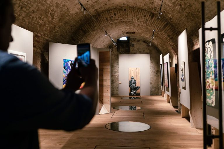 ‘Sotto/Sopra. Dalla strada al museo”: la street art invade il S.Maria. In mostra fino al 29 settembre