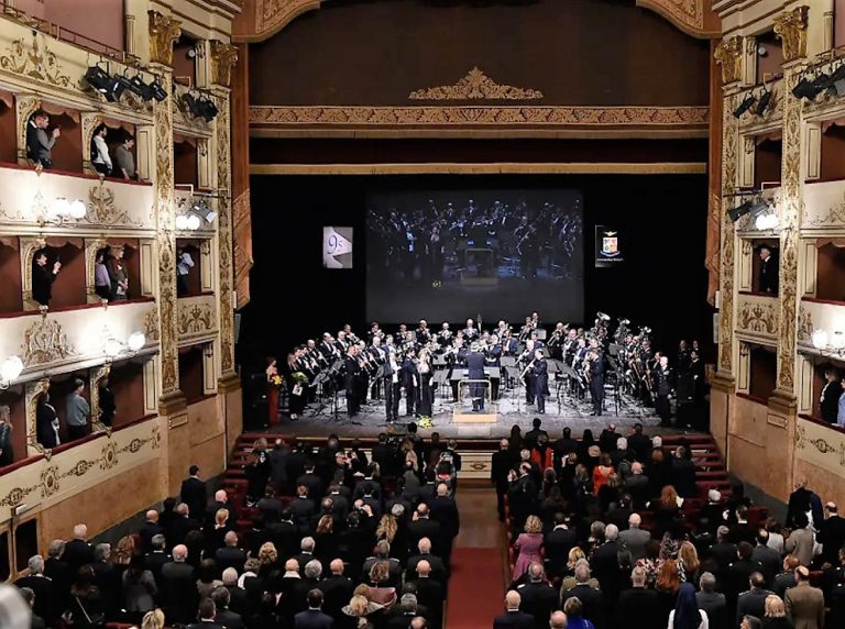 Teatro della Toscana, Marco Giorgetti vicino all’addio: il cda si schiera, ma il ministro Giuli prova il salvataggio