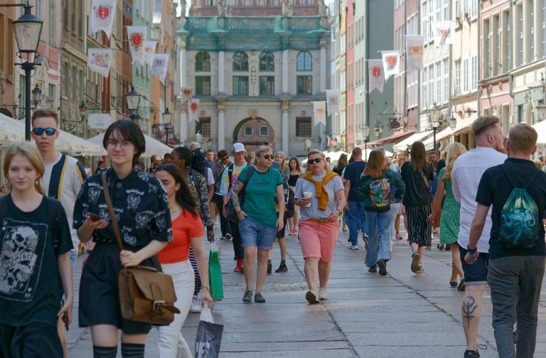 Testo unico del turismo, la Regione si costituisce in giudizio contro il governo