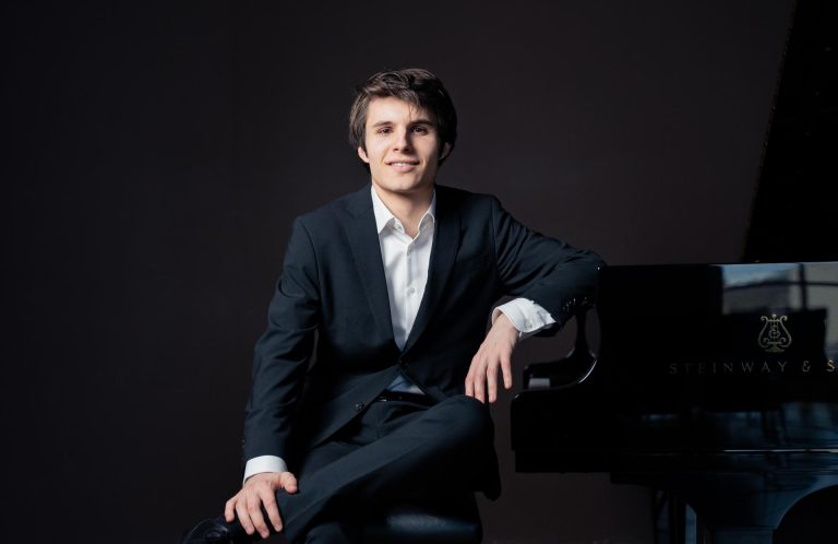 19 anni e tanto talento. All’Orbetello Piano Festival arriva Simon Haje