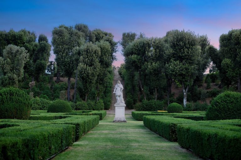 I Colori del Libro. Passeggiata letteraria alla scoperta degli Horti Leonini e del giardino contemporaneo