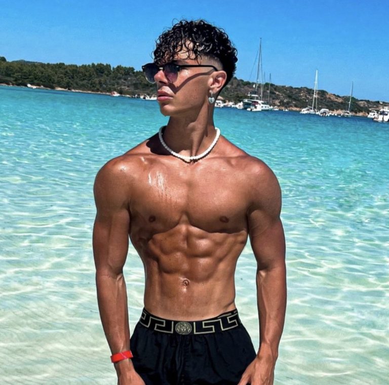 Il pisano Matteo Palassini corre per il titolo di Mister Italia 2024