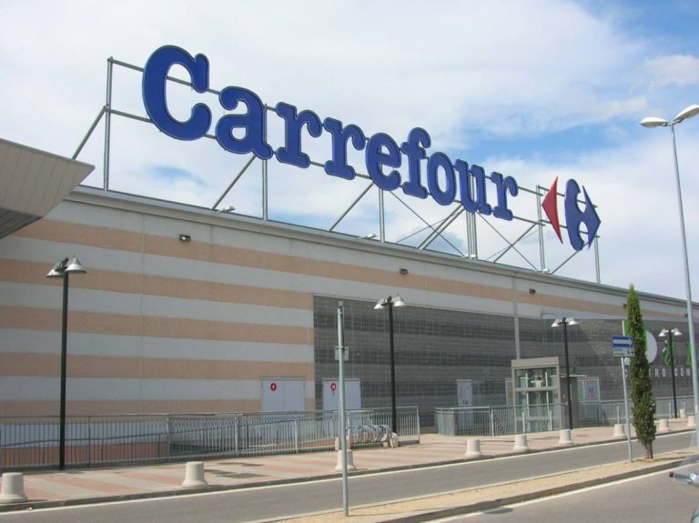 Posti di lavoro a rischio nei centri Carrefour: Uiltucs chiede chiarimenti