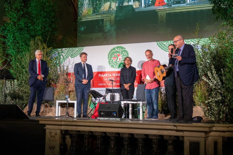 Pianeta terra, festival a Lucca con 100 ospiti: Mancuso, Fabbri, Lagioia, Cottarelli e tanti altri