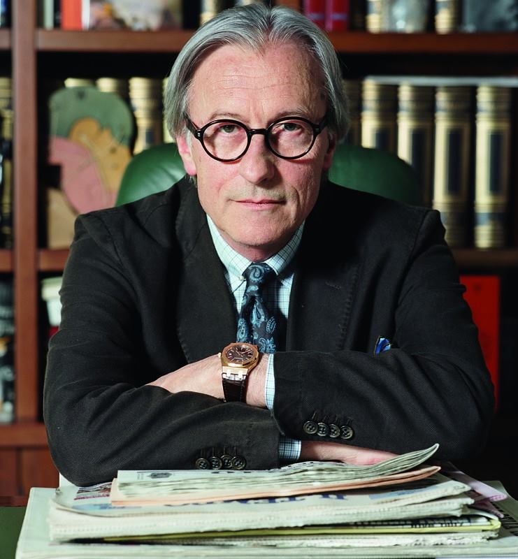 Vittorio Feltri contro i ciclisti: “Mi piacciono solo quando vengono investiti”. L’associazione Gabriele Borgogni annuncia querela