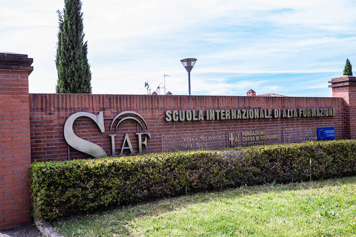 Seguire le lezioni a distanza è più facile con le postazioni digitali del Siaf. L’idea della Fondazione Crv