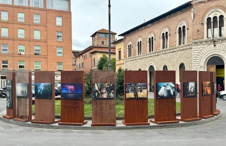 Siena Awards celebra il suo decennale con gli scatti di Steve Schapiro, Jaime Rojo e Nicola Frioli