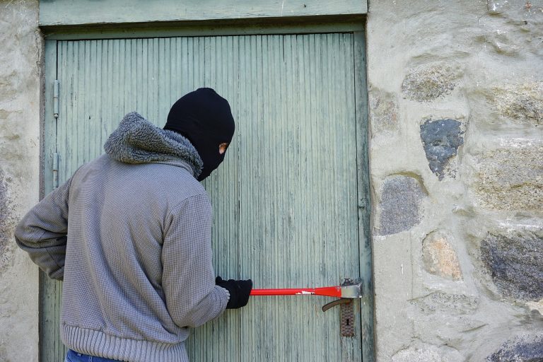 Furti in abitazione aumentati del 21,1% in Toscana: allarme a Pisa