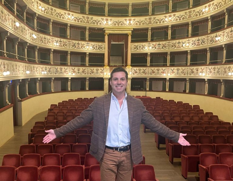 ‘Il Gattopardo. Il ritorno di Angelica’ cala il sipario sul Teatri di Siena
