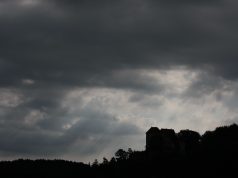 Nubifragio si abbatte su Massa: codice giallo su tutta la Toscana