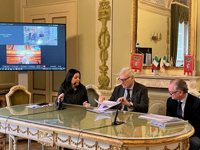 S.S. 2 Cassia. Monteroni-Monsindoli: progetto pronto per andare in gara. Galleria Radicofani, riprendono i lavori