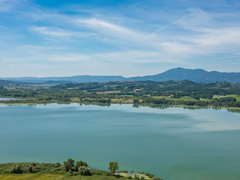 Lago di Chiusi, 1,5 milioni per la salvaguardia. “Tesoro da preservare”