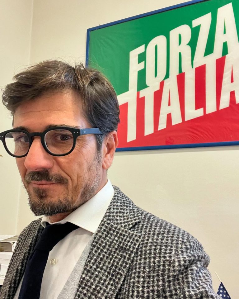 Forza Italia raddoppia, Bergamini e Stella candidati alla presidenza regionale: salgono a quattro gli aspiranti governatori nel centrodestra