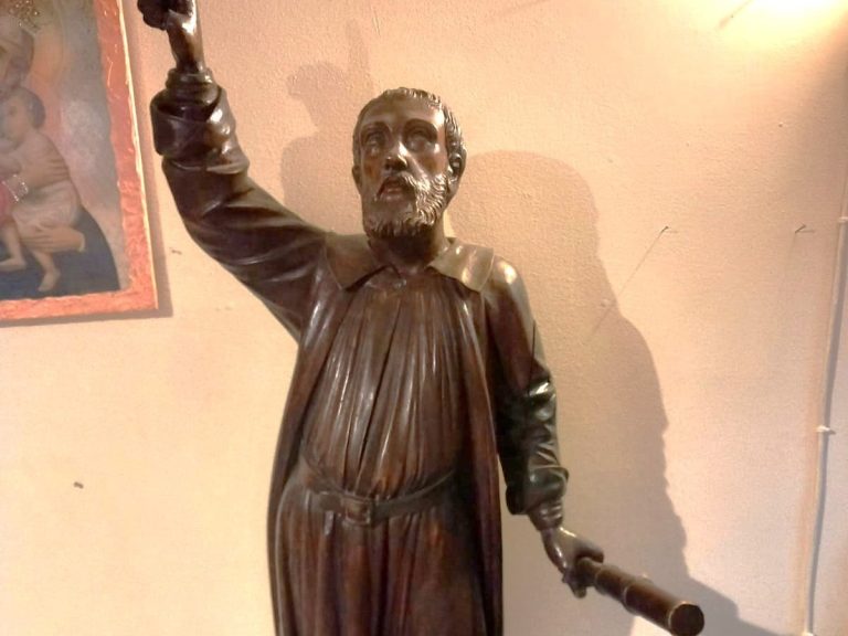 Statua lignea di Galileo esposta per le Giornate Galileiane