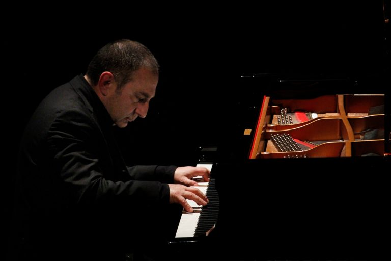 Tutto Mozart. Costantino Catena solista dell’Orchestra da Camera Fiorentina