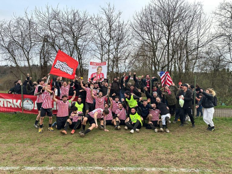 Rinunciano alla partita di Terza categoria per celebrare la Festa della Donna