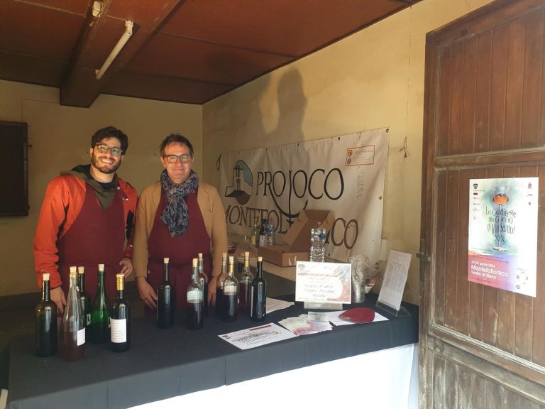 Montefollonico festeggia la 20ª edizione di “Lo gradireste un goccio di vin santo?”