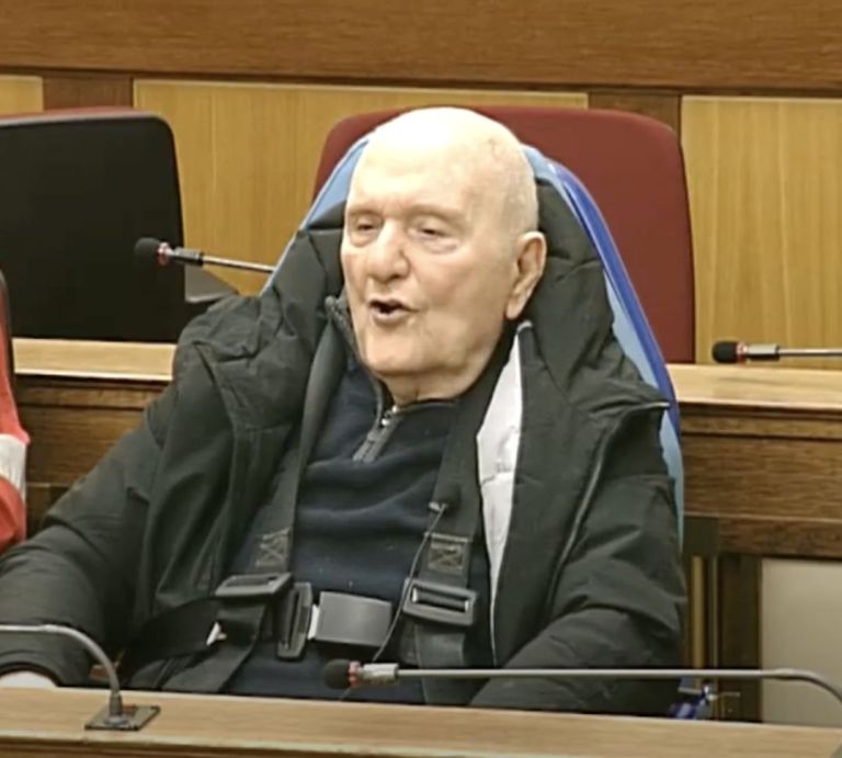 Morto Rodolfo Fiesoli, dal “modello” Forteto alla condanna per abusi