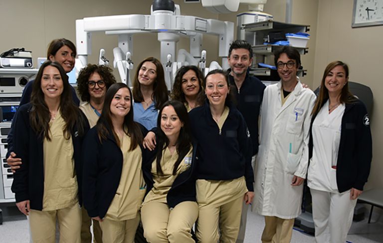 Chirurgia bariatrica robotica: eseguite 5 procedure maggiori in un solo giorno alle Scotte, è primato italiano