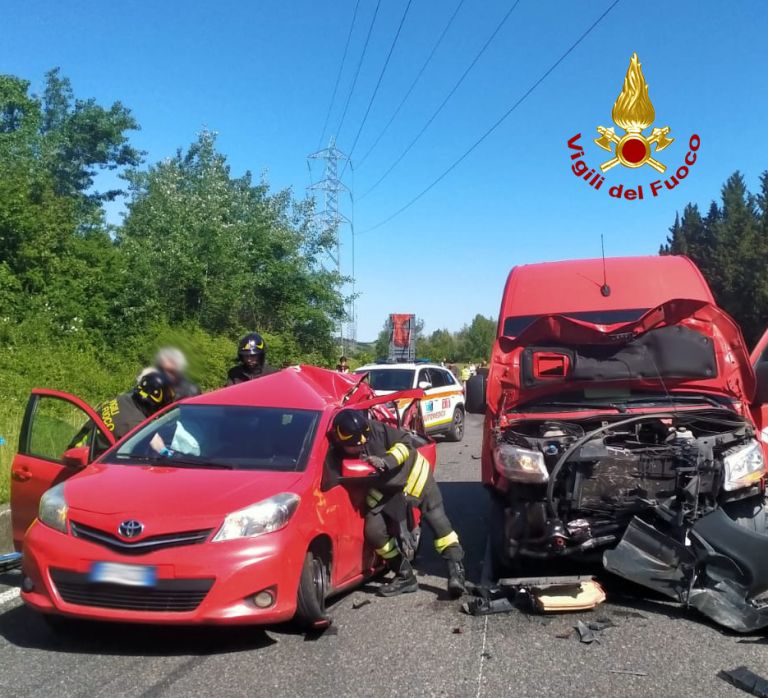 Siena, incidente stradale sulla tangenziale: morta 78enne