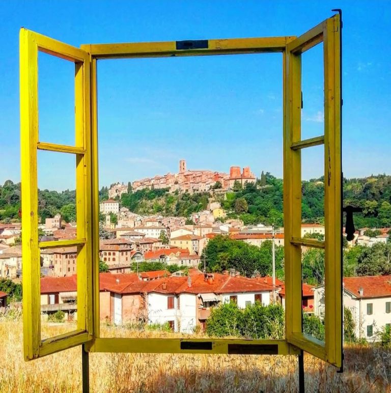 Colle di Val d’Elsa candidata Capitale Italiana della Cultura 2028. I cittadini possono votare il logo