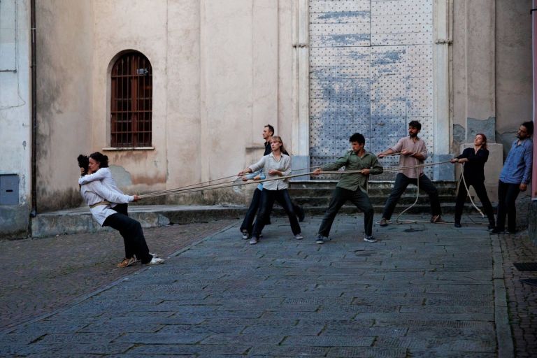 Juliette on the Road. Spettacolo di danza itinerante ispirato a “Romeo e Giulietta” di Shakespeare