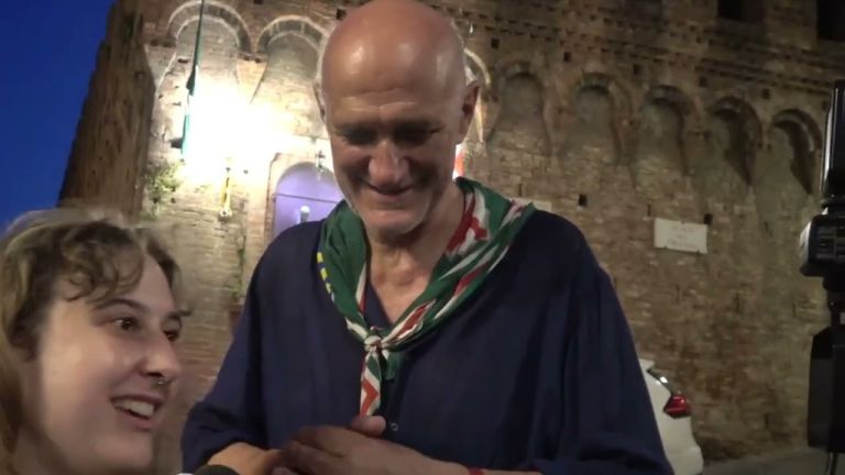 Palio di Siena. Trionfa l’Oca. Il sonetto di Francesco Burroni dedicato alla vittoria di Tittia