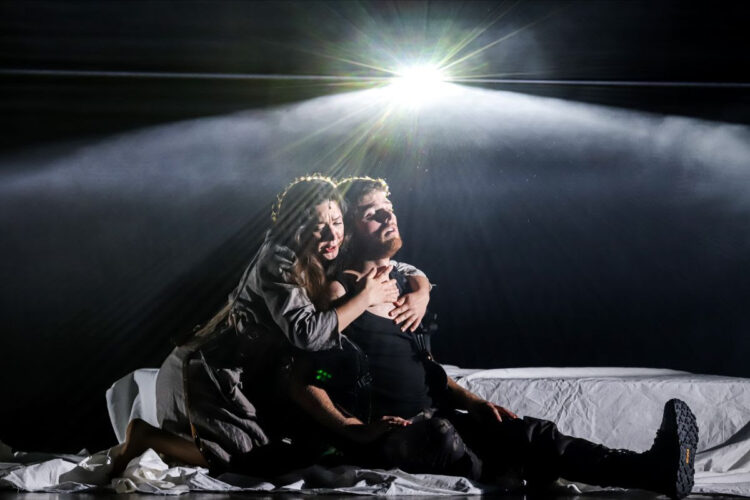 La Giuditta/Medusa, l’opera a Chigiana International Festival. Il dittico illuminato dalla luce di Caravaggio