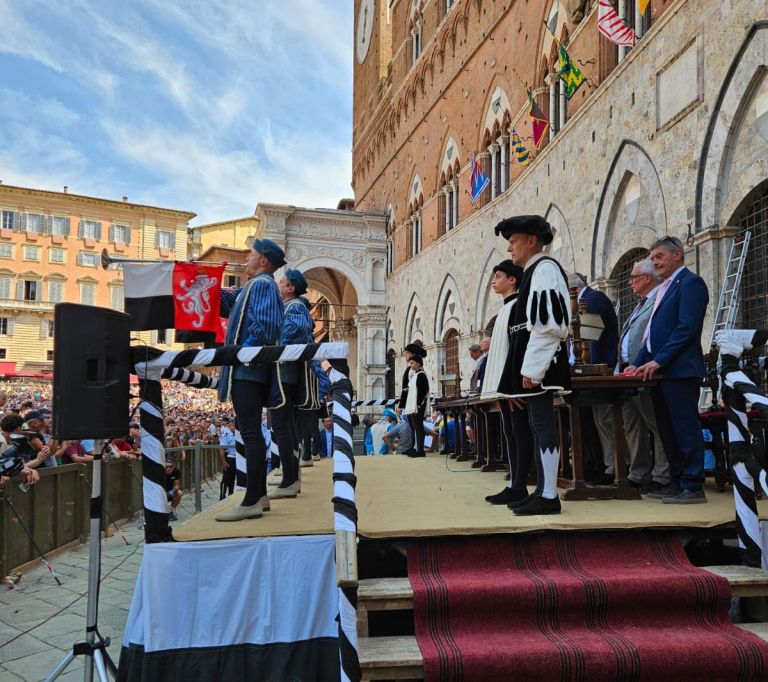 Palio 16 agosto, l’ordine ai canapi per le prove