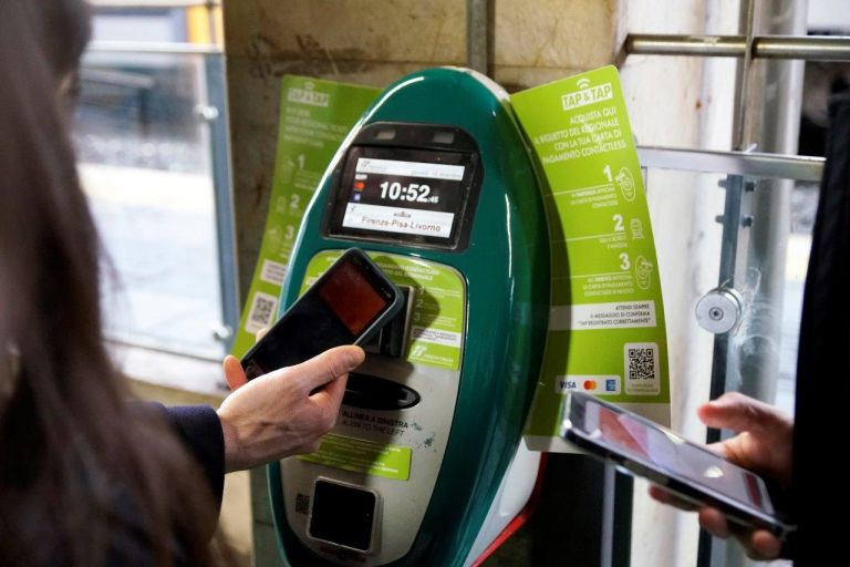 Treni. Attivo sulle linee Siena-Grosseto, Siena-Chiusi e Lucca-Pontremoli il sistema di acquisto rapido
