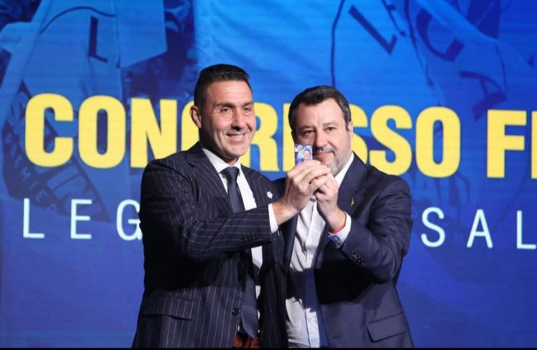 Salvini difende Vannacci: “E’ un contributo aggiunto in Toscana”