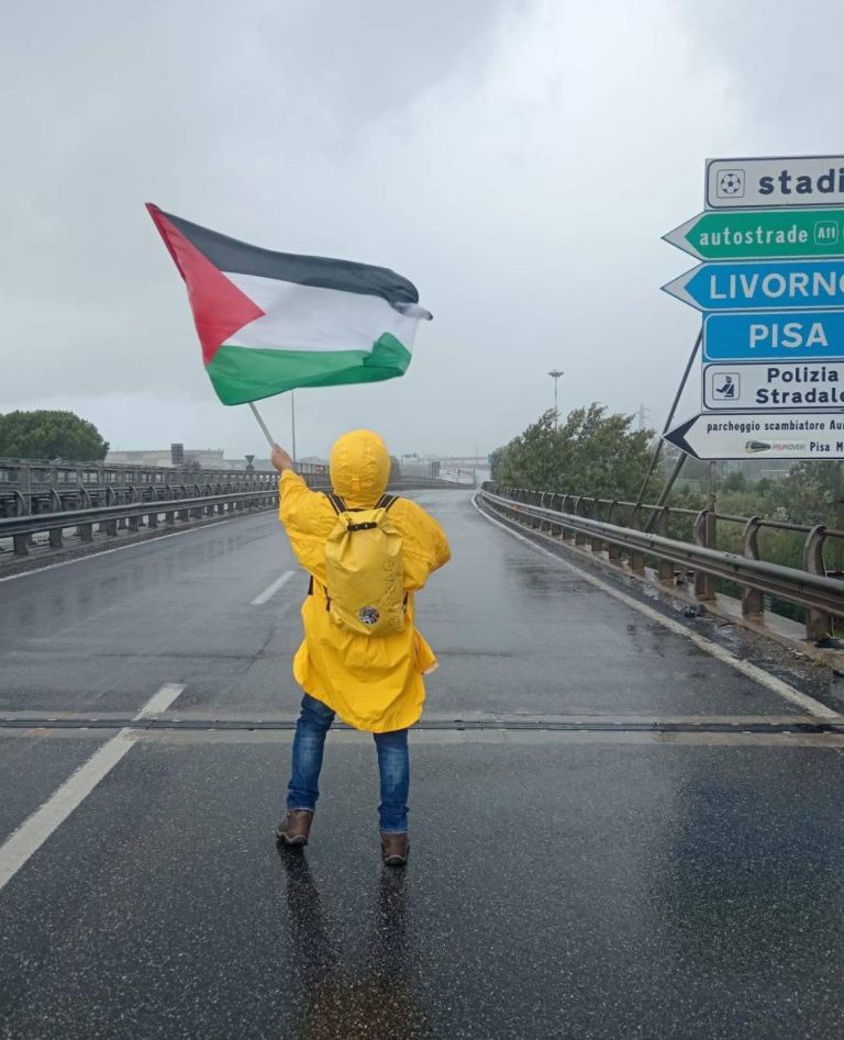Sciopero per Gaza. A Pisa in cinquemila in piazza. Bloccati Fi-Pi-Li e aeroporto. Città paralizzata