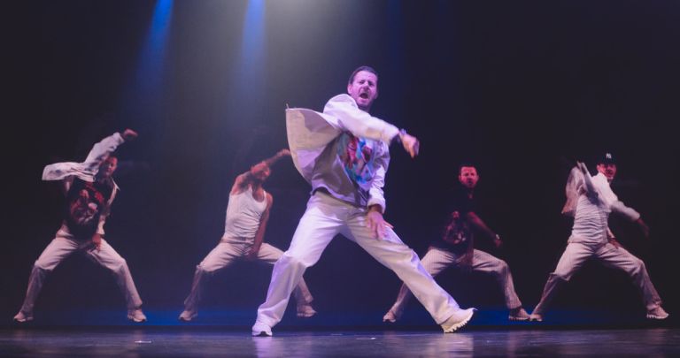 Il futuro è un incubo, parola di Alessandro Cattelan. One-man show al Teatro Cartiere Carrara di Firenze