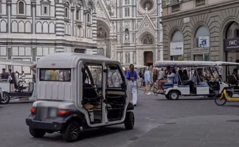 Il centro di Firenze libero da caddy e risciò, Funaro soddisfatta: “Regolamento di buon senso”